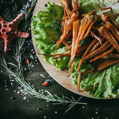 Щупальца кальмара холодного копчения